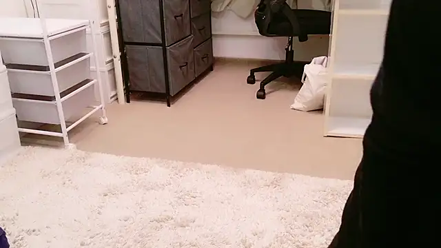 POCARI SWEAT online show from 01/30/25, 11:55