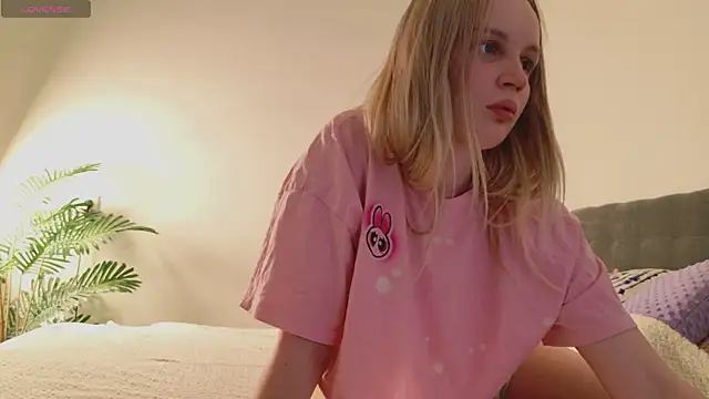 Beatrica Klein online show from 05/09/26, 02:00