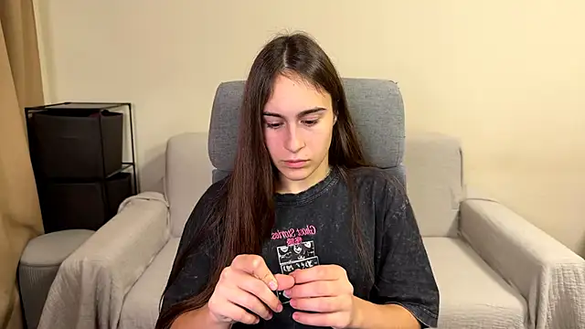 AliceKolltt online show from 11/05/25, 05:24