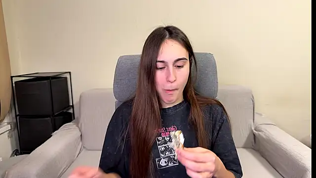 AliceKolltt online show from 02/08/26, 04:43