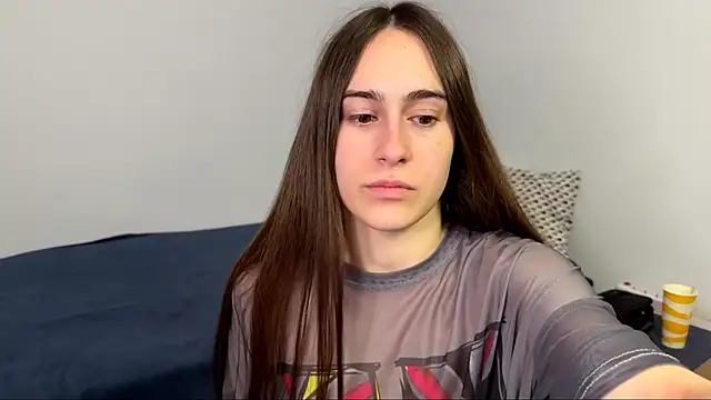 AliceKolltt online show from 04/17/26, 08:34