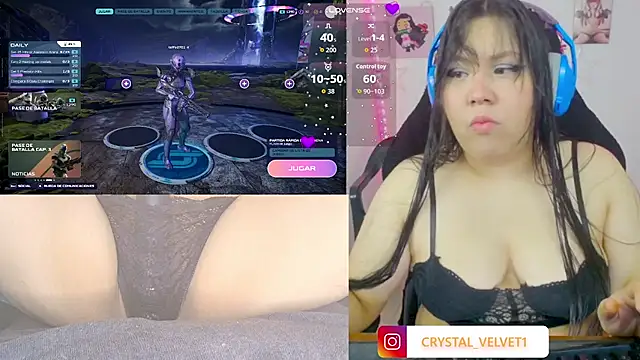 crystal7u7 online show from 10/26/25, 06:14