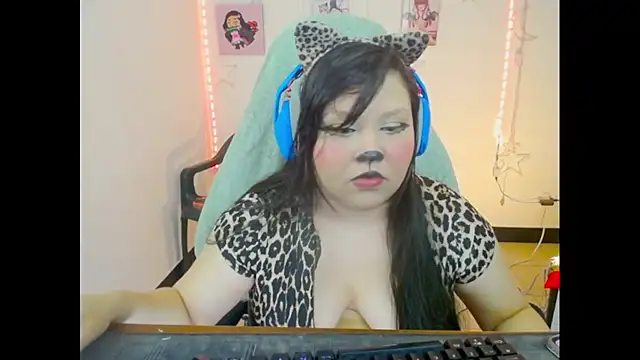 crystal7u7 online show from 11/05/25, 08:31