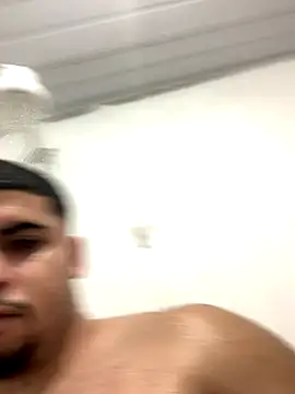 Snapshot of Casal_Safado_ chatting on 10/24/25, 03:58 Casal Safado online show from 10/24/25, 03:58