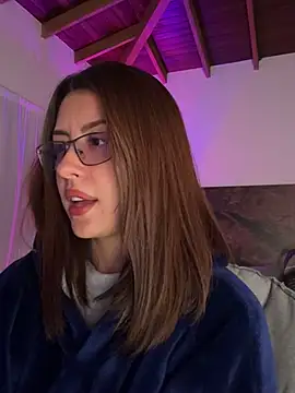 EmaSaenz online show from 03/03/25, 08:00