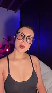 EmaSaenz online show from 01/06/26, 09:18