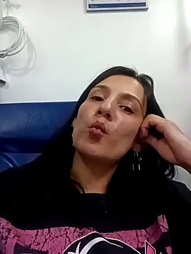 Snapshot of Ariadna_Carters1 chatting on 09/29/25, 03:11 Ariadna Carters1 online show from 09/29/25, 03:11