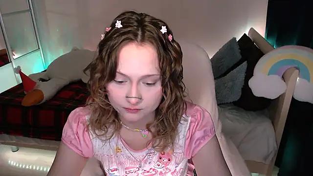 Snapshot of MariaMango chatting on 12/08/24, 11:19 MariaMango online show from 12/08/24, 11:19