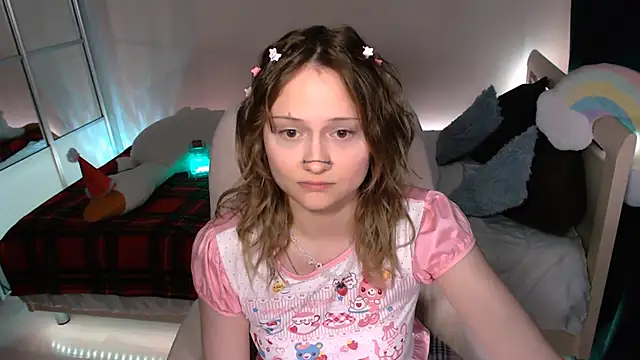 Snapshot of MariaMango chatting on 12/13/24, 05:05 MariaMango online show from 12/13/24, 05:05