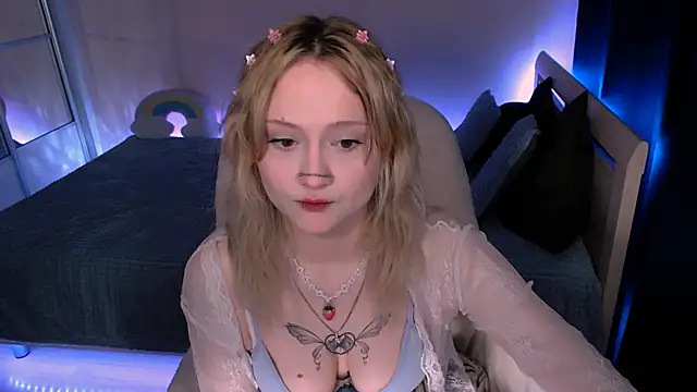 Snapshot of MariaMango chatting on 01/11/25, 05:07 MariaMango online show from 01/11/25, 05:07