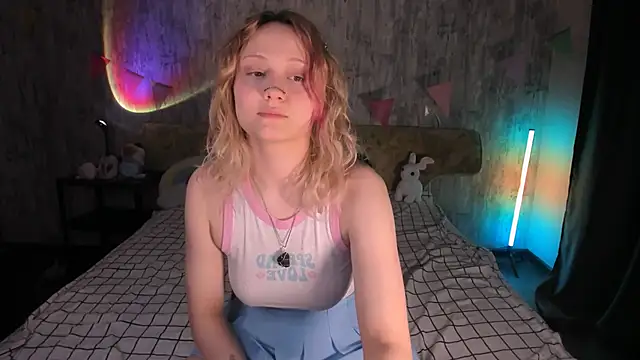 Snapshot of MariaMango chatting on 02/25/25, 10:29 MariaMango online show from 02/25/25, 10:29