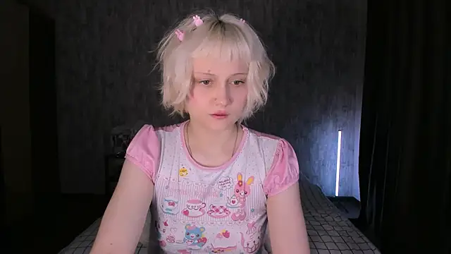 Snapshot of MariaMango chatting on 09/26/25, 12:14 MariaMango online show from 09/26/25, 12:14