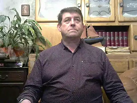 Snapshot of sympatrique chatting on 01/17/25, 05:08 sympatrique online show from 01/17/25, 05:08