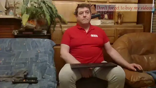 Snapshot of sympatrique chatting on 12/20/25, 07:59 sympatrique online show from 12/20/25, 07:59