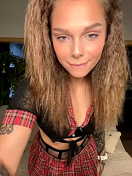 Snapshot of HumbleJess chatting on 11/01/25, 08:38 HumbleJess online show from 11/01/25, 08:38