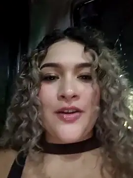 Sara smiiith211 online show from 05/09/26, 11:43