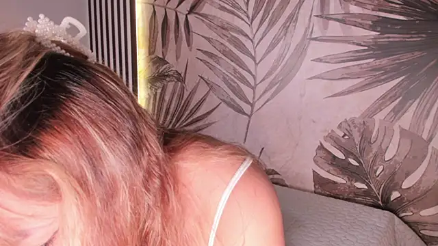 Samaantha-White online show from 02/22/25, 03:25