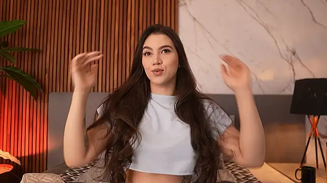 Amelia Rouse online show from 09/08/25, 09:14