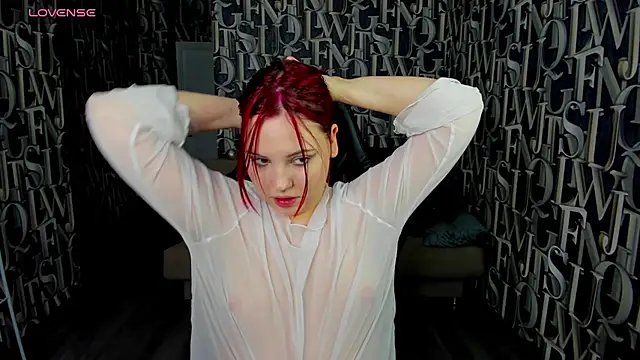 Snapshot of Stacy_Luv chatting on 12/30/24, 04:09 Stacy Luv online show from 12/30/24, 04:09