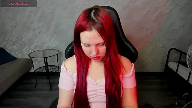 Snapshot of Stacy_Luv chatting on 02/11/25, 12:59 Stacy Luv online show from 02/11/25, 12:59