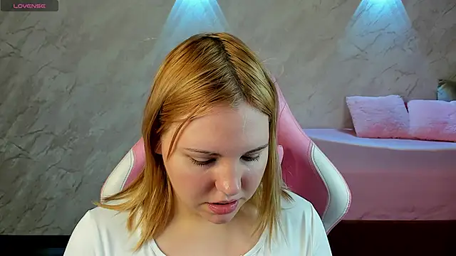 Stacy Luv online show from 02/02/26, 09:08