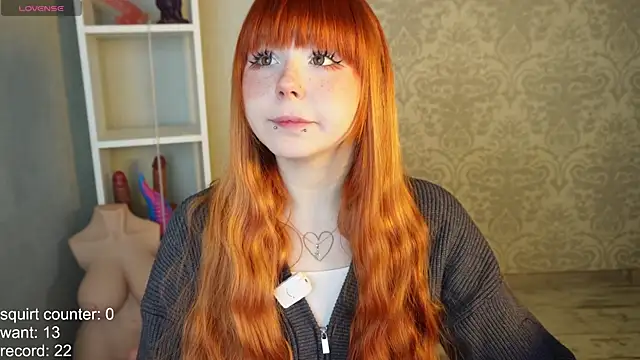 Snapshot of hannah_lourens chatting on 10/22/25, 12:27 hannah lourens online show from 10/22/25, 12:27