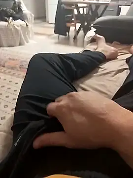 Snapshot of xozox chatting on 01/22/25, 12:06 xozox online show from 01/22/25, 12:06