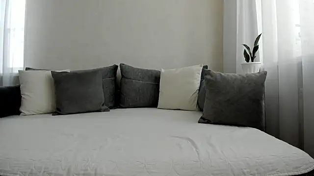 Angel-Rosa online show from 12/22/25, 03:47