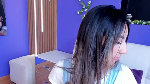  Emma Valka online show from 11/26/25, 06:53