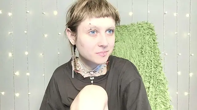 Snapshot of kortny_yo chatting on 12/21/24, 09:15 kortny yo online show from 12/21/24, 09:15