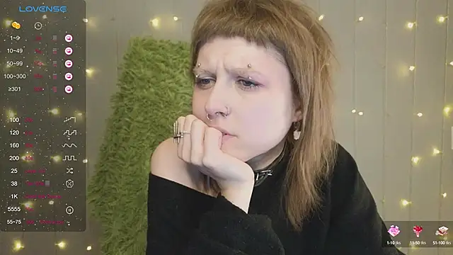 Snapshot of kortny_yo chatting on 12/28/24, 11:48 kortny yo online show from 12/28/24, 11:48