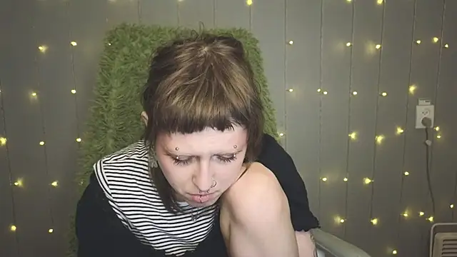 Snapshot of kortny_yo chatting on 01/18/25, 11:44 kortny yo online show from 01/18/25, 11:44