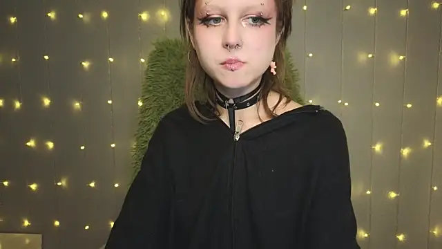 Snapshot of kortny_yo chatting on 01/26/25, 02:45 kortny yo online show from 01/26/25, 02:45