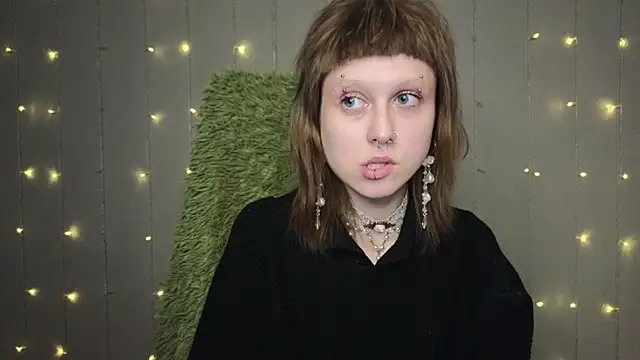 Snapshot of kortny_yo chatting on 01/31/25, 08:43 kortny yo online show from 01/31/25, 08:43