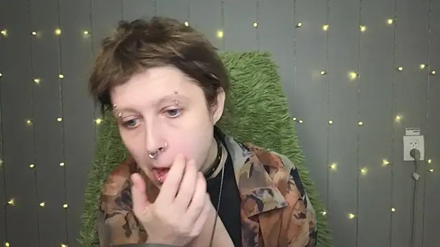 Snapshot of kortny_yo chatting on 03/21/25, 05:12 kortny yo online show from 03/21/25, 05:12