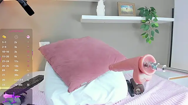 Snapshot of ashley_nicoll chatting on 12/03/25, 07:12 ashley nicoll online show from 12/03/25, 07:12