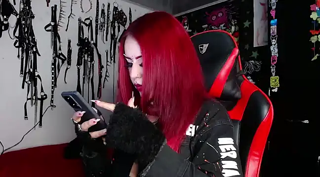 Snapshot of jannaink_ chatting on 12/17/24, 01:29 jannaink  online show from 12/17/24, 01:29