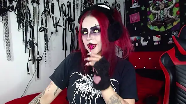 Snapshot of jannaink_ chatting on 12/23/24, 02:45 jannaink  online show from 12/23/24, 02:45