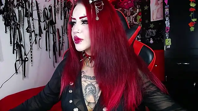 Snapshot of jannaink_ chatting on 12/26/24, 10:20 jannaink  online show from 12/26/24, 10:20