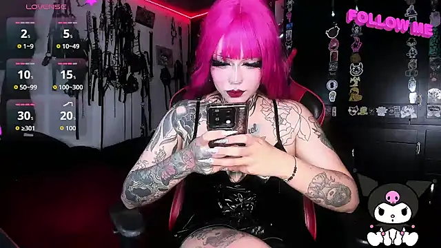 Snapshot of jannaink_ chatting on 09/24/25, 12:03 jannaink  online show from 09/24/25, 12:03