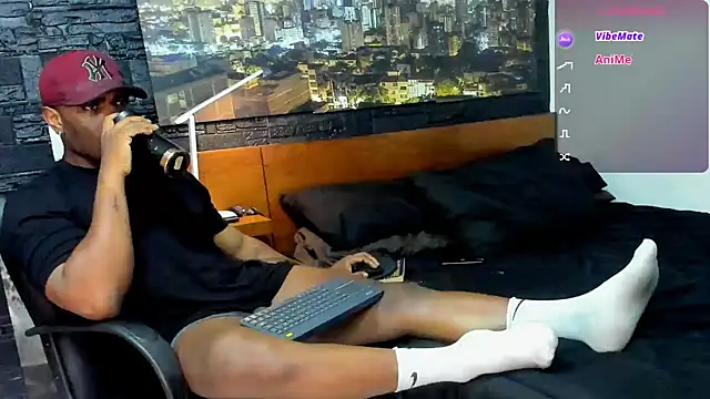 thomas santtos1 online show from 02/06/25, 11:37