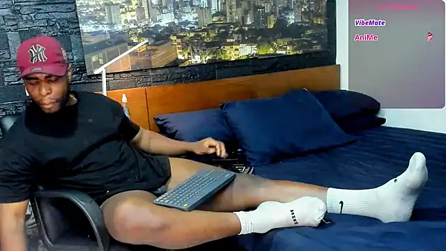 thomas santtos1 online show from 02/24/25, 11:41