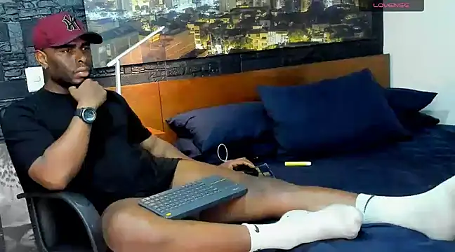 thomas santtos1 online show from 03/09/25, 12:00