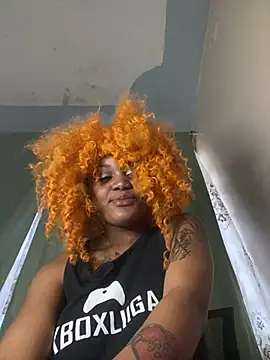 Snapshot of Cherrytowild chatting on 02/05/25, 02:48 Cherrytowild online show from 02/05/25, 02:48