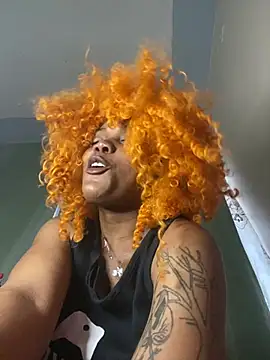 Snapshot of Cherrytowild chatting on 02/06/25, 03:27 Cherrytowild online show from 02/06/25, 03:27