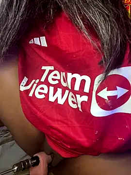 Snapshot of Cherrytowild chatting on 10/20/25, 08:53 Cherrytowild online show from 10/20/25, 08:53