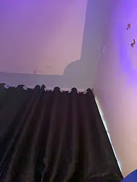 Snapshot of Cherrytowild chatting on 12/02/25, 04:51 Cherrytowild online show from 12/02/25, 04:51