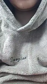 Snapshot of Aaradhya chatting on 12/16/24, 04:55 Aaradhya online show from 12/16/24, 04:55