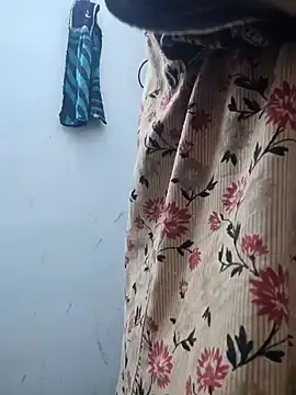 Snapshot of Aaradhya chatting on 12/19/24, 01:39 Aaradhya online show from 12/19/24, 01:39