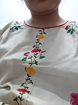 Snapshot of Aaradhya chatting on 02/24/25, 12:30 Aaradhya online show from 02/24/25, 12:30